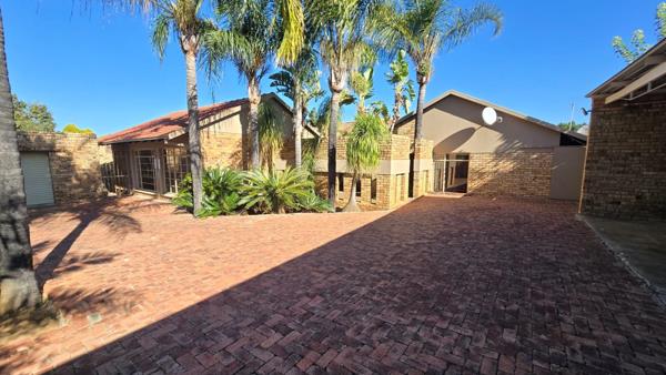 12 Bedroom House