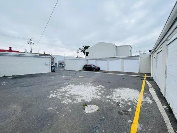 85 m² Commercial space