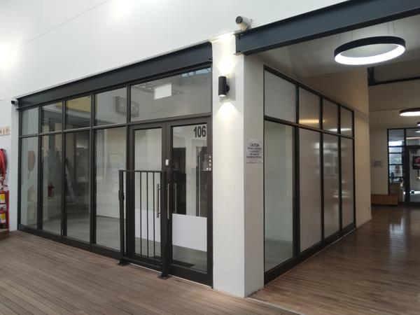 90 m² Commercial space