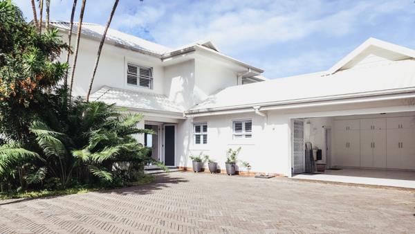 6 Bedroom House