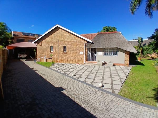 6 Bedroom House