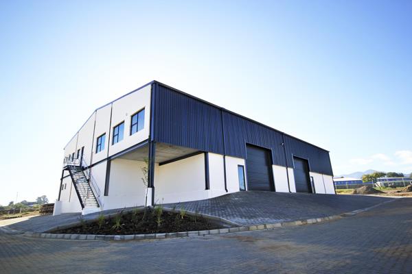 645 m² Industrial space
