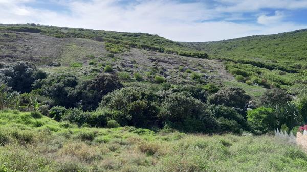 1 090 m² Land