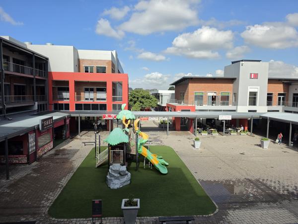 209 m² Commercial space