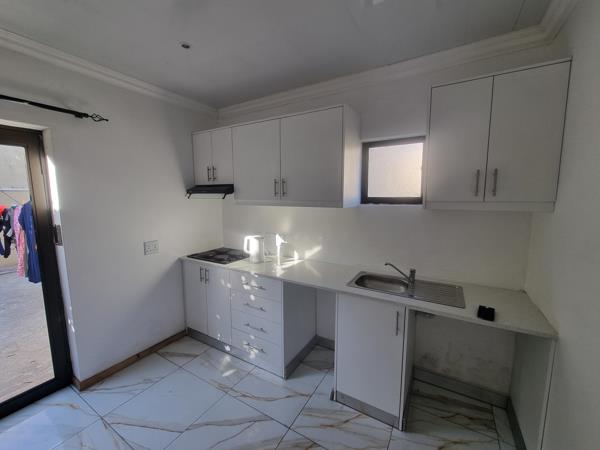 1 Bedroom House