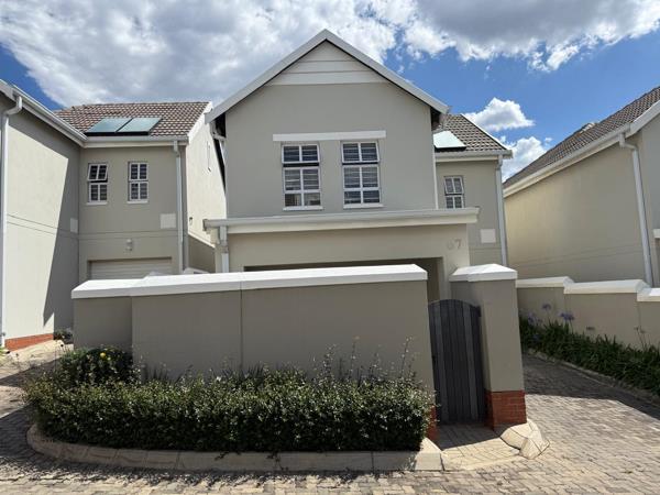 3 Bedroom Townhouse