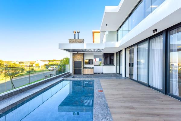 6 Bedroom House