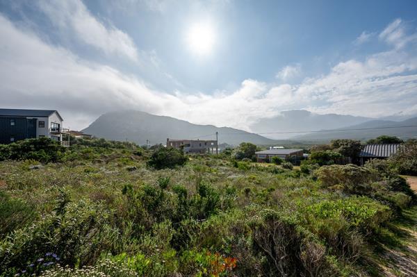 774 m² Land