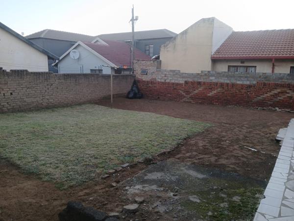 2 Bedroom House