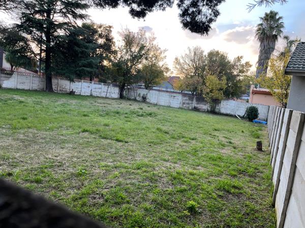 500 m² Land
