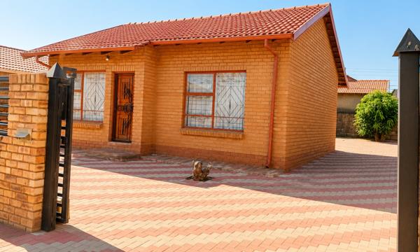 2 Bedroom House