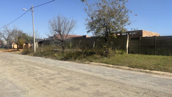 1 223 m² Land