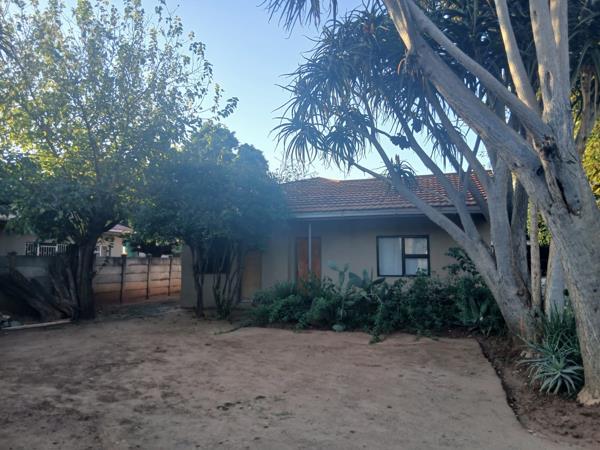 6 Bedroom House