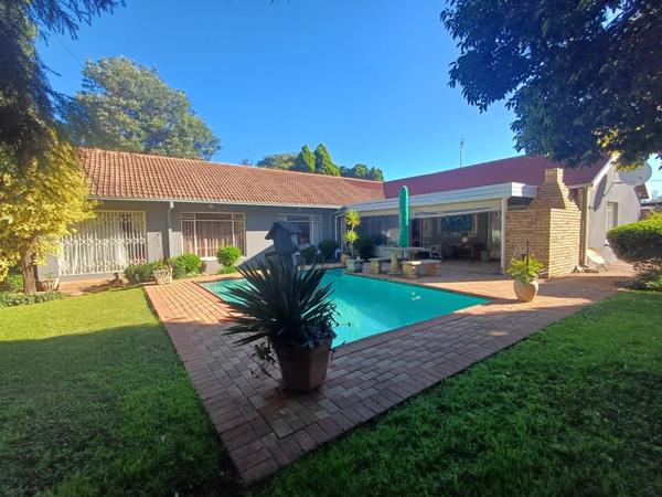 5 Bedroom House