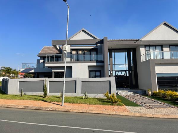 6 Bedroom House
