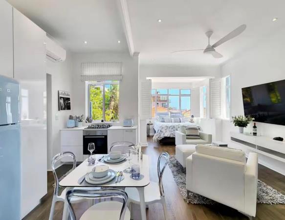 1 Bedroom Apartment