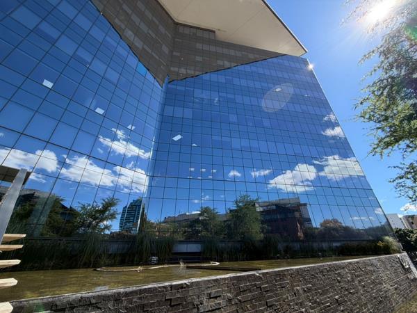 559 m² Commercial space