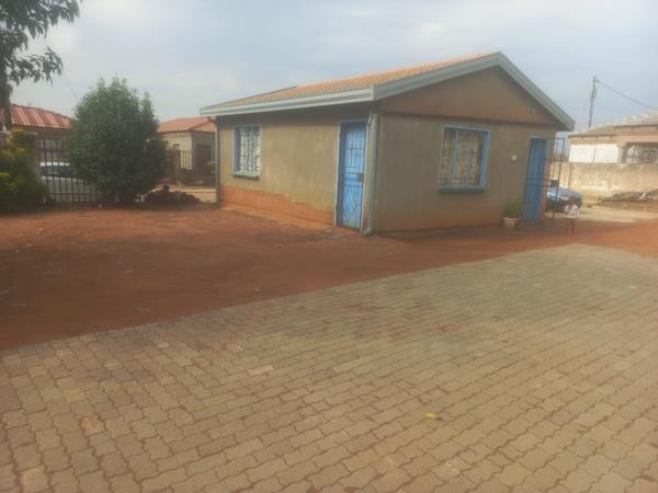 2 Bedroom House