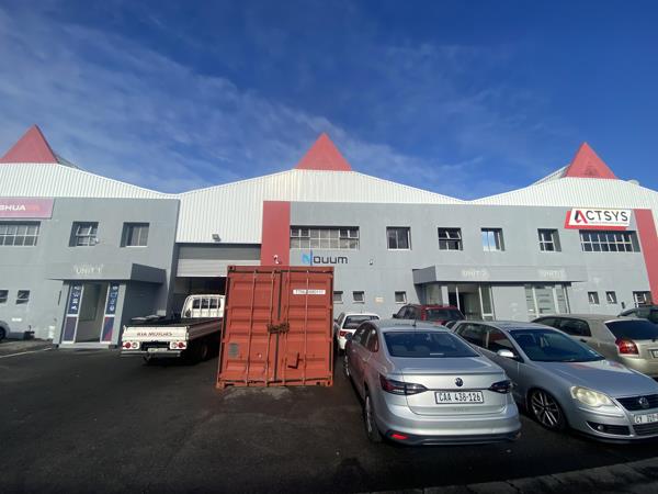 654 m² Industrial space