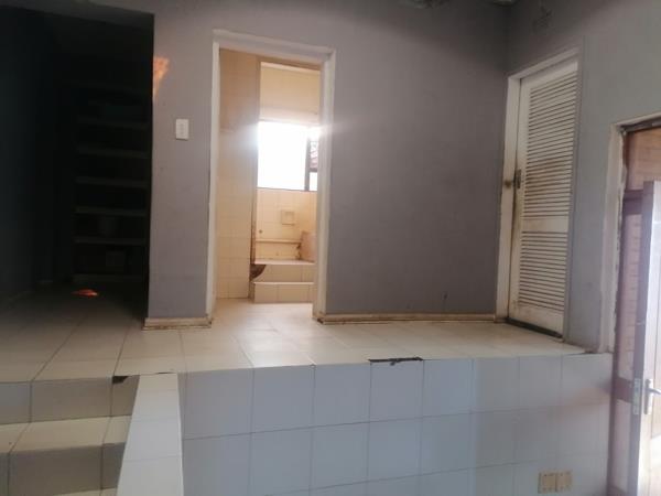 9 Bedroom House