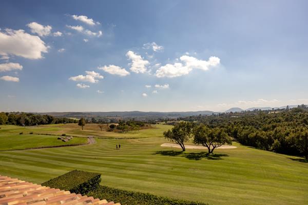 3 234 m² Land