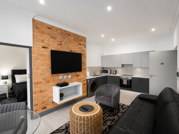 1 Bedroom Apartment