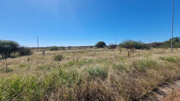 600 m² Land