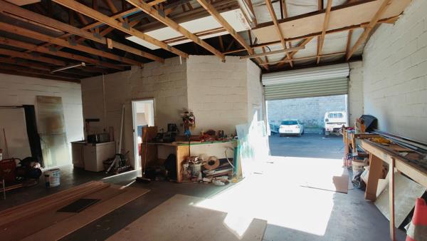 100 m² Industrial space