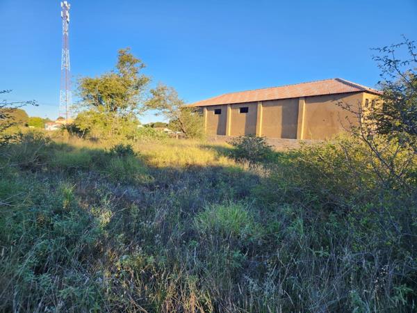 891 m² Land