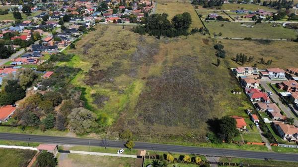 6.4 ha Land