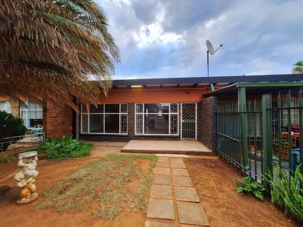 2 Bedroom Simplex