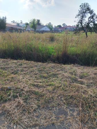 826 m² Land