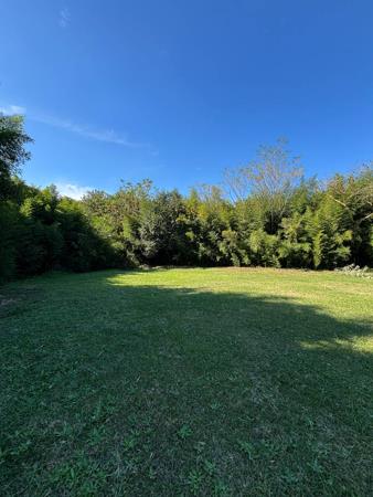 767 m² Land