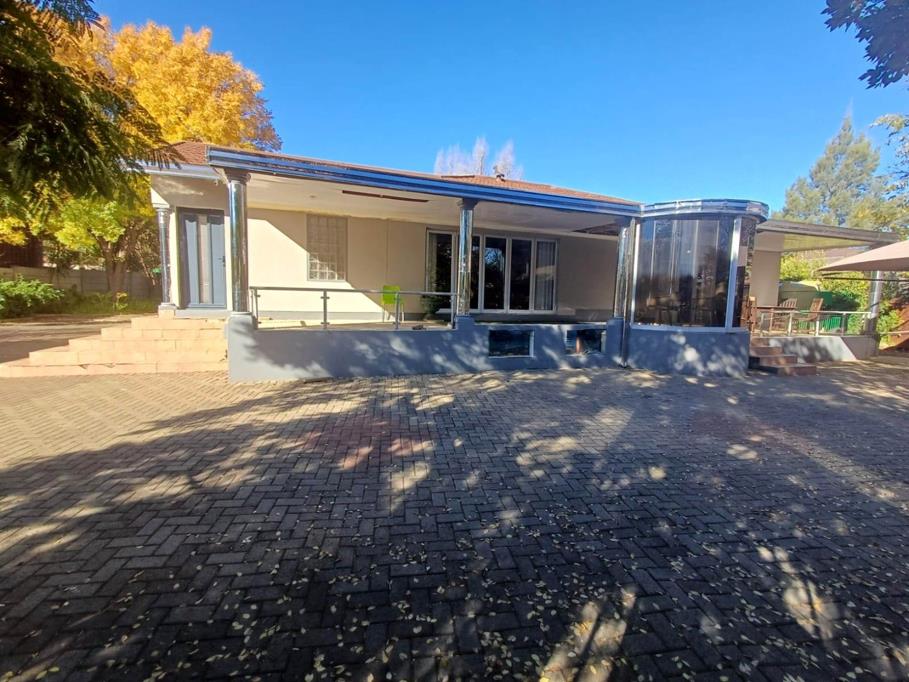 5 Bedroom House