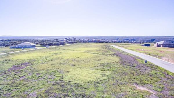600 m² Land