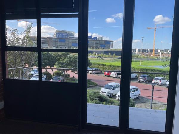 324 m² Office Space