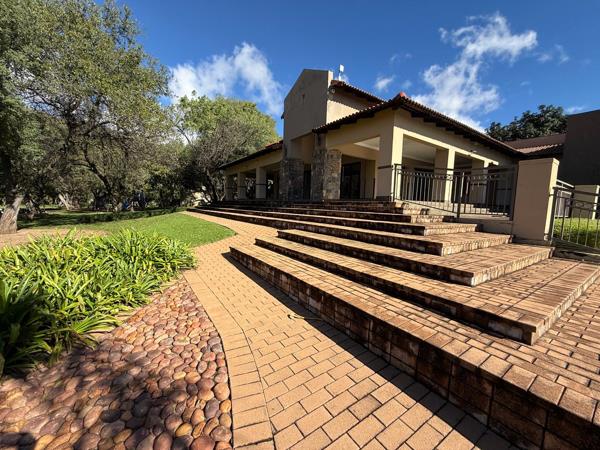 905 m² Land