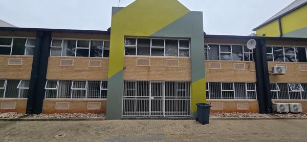 555 m² Commercial space