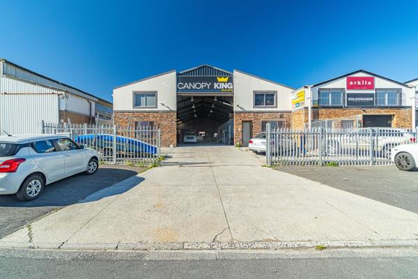586 m² Industrial space