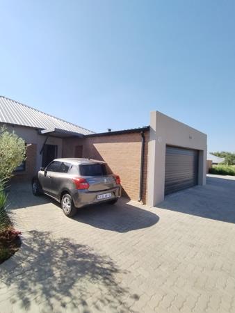 3 Bedroom Simplex