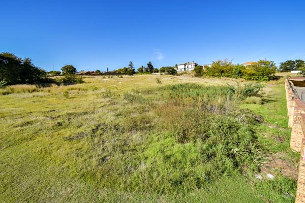 968 m² Land