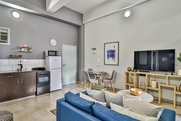 Studio Apartment