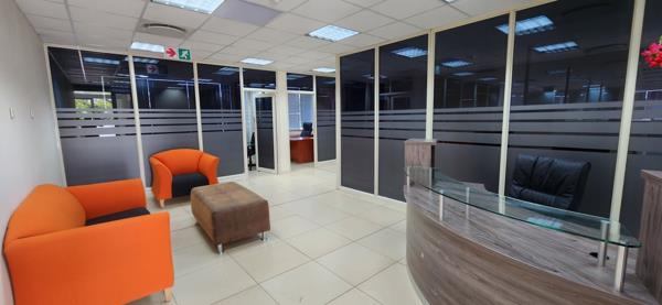 327 m² Commercial space