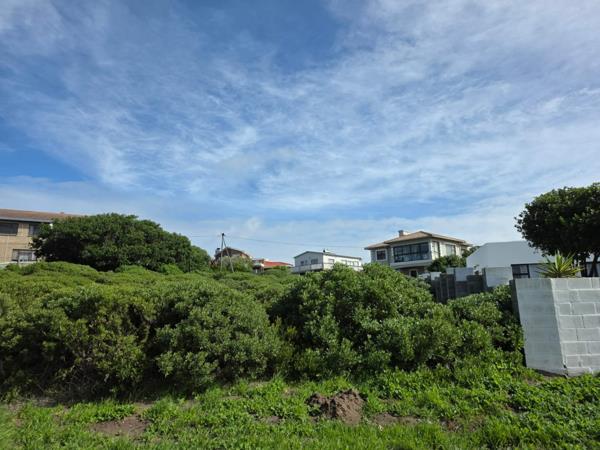 952 m² Land