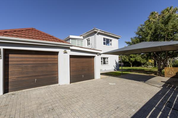 5 Bedroom House