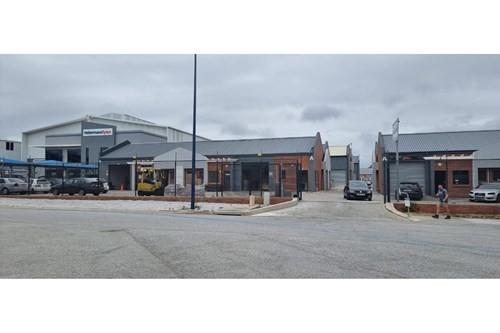 200 m² Commercial space