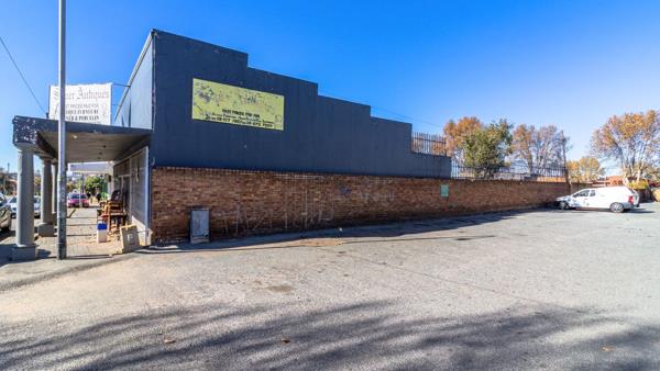 240 m² Commercial space
