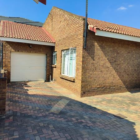 2 Bedroom Townhouse