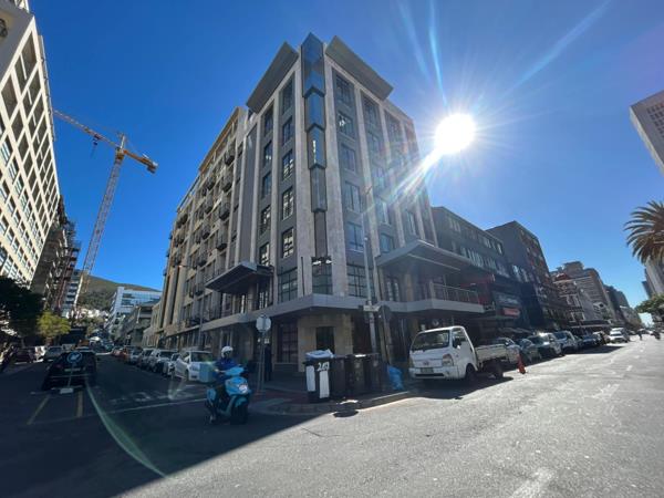 215 m² Commercial space