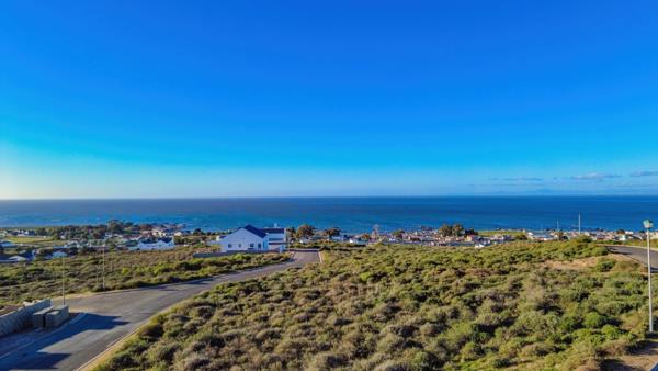 553 m² Land